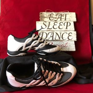 💃🏻 Bloch Split Sole Dance Sneakers 💃🏻